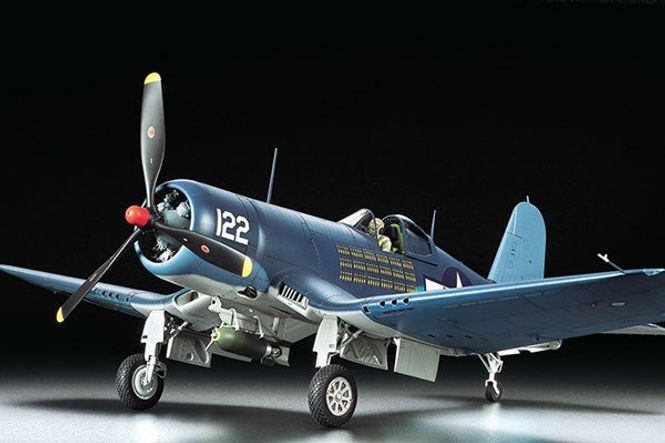 Huvudbild VOUGHT F4U-1A CORSAIR. L=318mm. SKALA 1/32